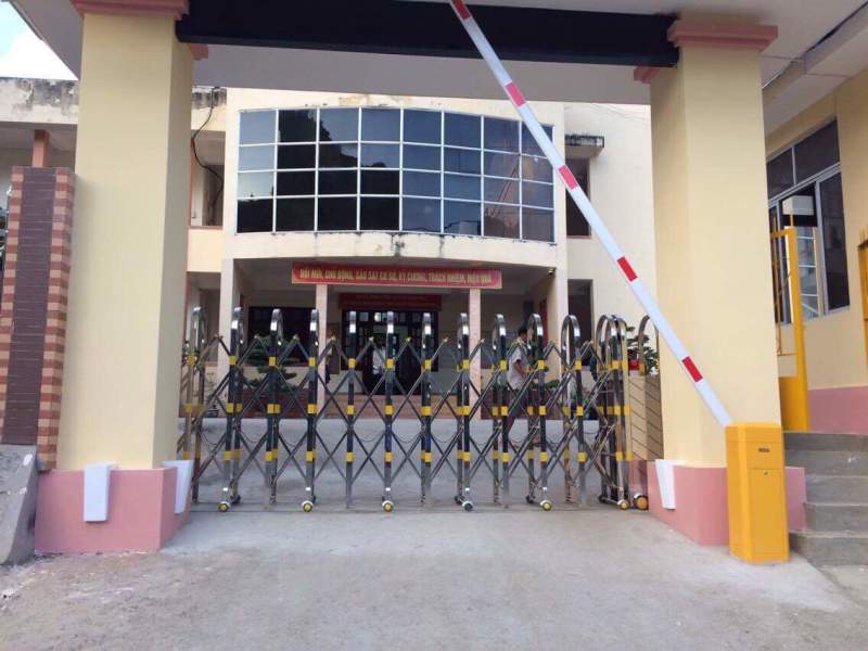 Cổng xếp tự động tại Vinh Nghệ An Hà Tĩnh