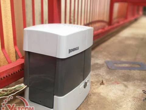 Cổng trượt tự động Beninca BULL10M