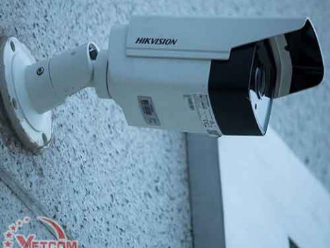 Camera IP 2MP  DS-2CD2T25FHWD-I8